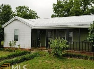 910 Lower Rebecca Rd, Fitzgerald, GA 31750