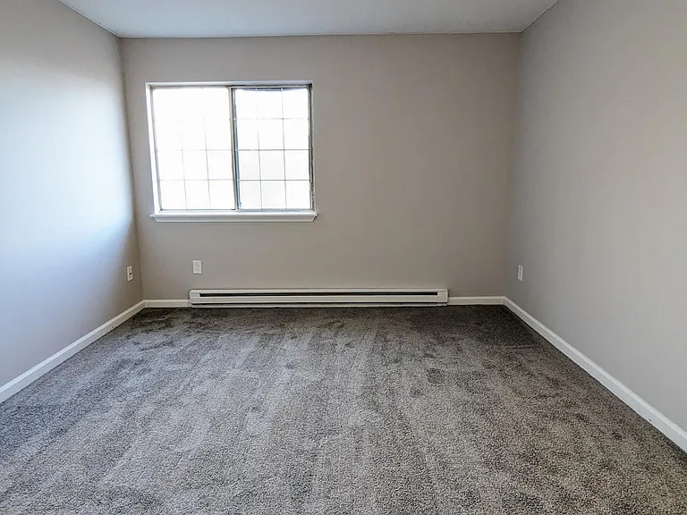 1358 Meriden Rd #15 — Photo 7