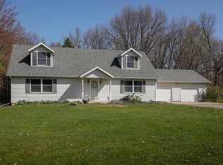 15197 S County Line Rd, Tekonsha, MI 49092