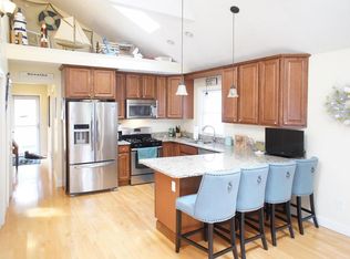 52 Newton St, Quincy, MA 02169