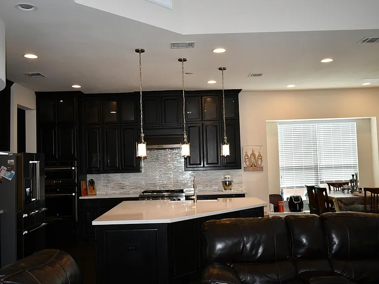 1717 Carter Cir — Photo 3