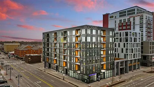 300 S Clinton St #710