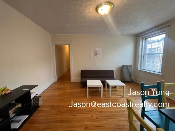 23 Royce Rd #24-10, Allston, MA 02134