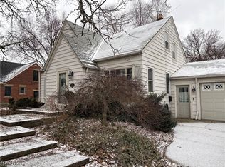 2504 Northview Rd, Rocky River, OH 44116