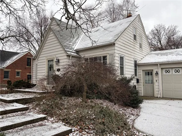 2504 Northview Rd, Rocky River, OH 44116