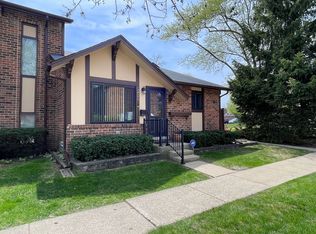 18W275 Lowell Ln, Villa Park, IL