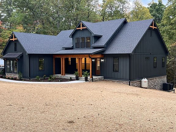 2nd image of 37 Lewis Rd