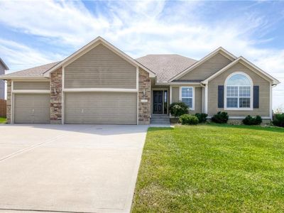 1317 SW Merryman Dr, Lees Summit, MO, 64082