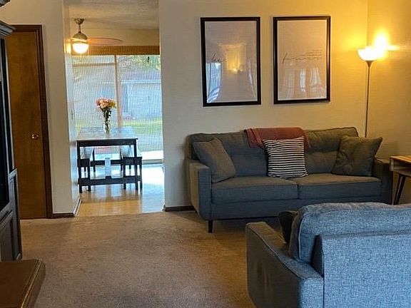 4th image of 710 Shannon Ln #710