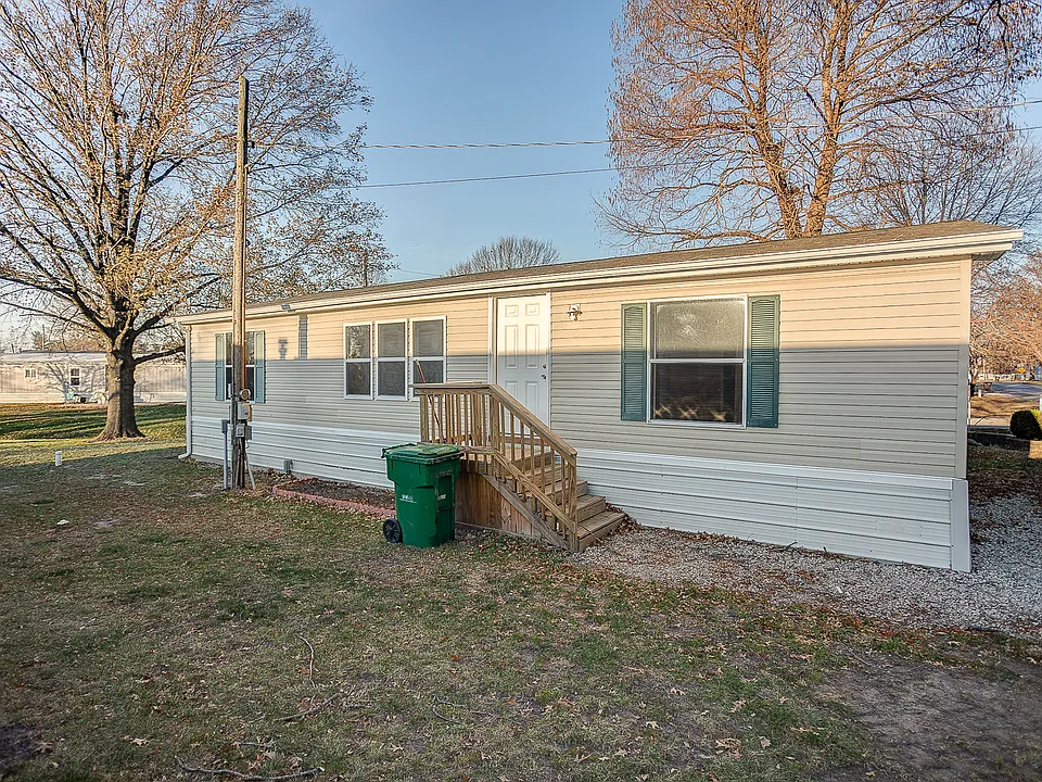 205 N North St #18