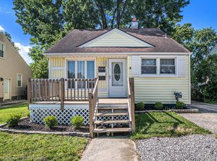 285 W Maple Rd, Clawson, MI 48017