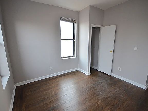 3rd image of 1514 W 8th St #C12
