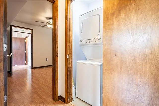8502 Edinburgh St — Photo 15