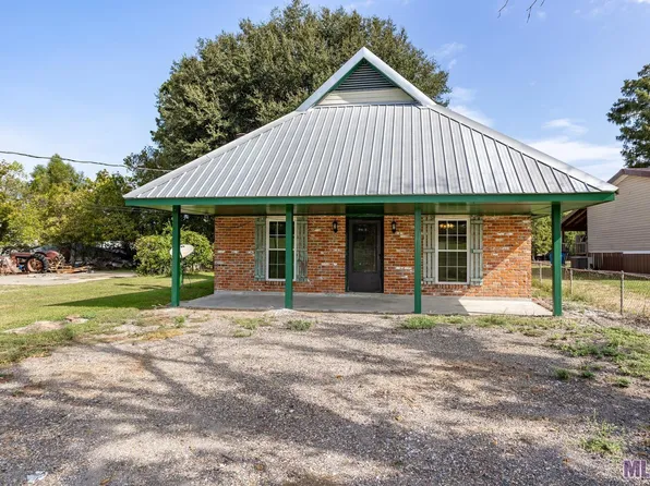 39143 Bayou Pigeon Rd, Plaquemine, LA 70764