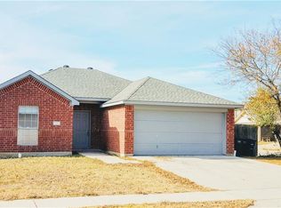 9300 Cynthia Ct, Fort Worth, TX 76140