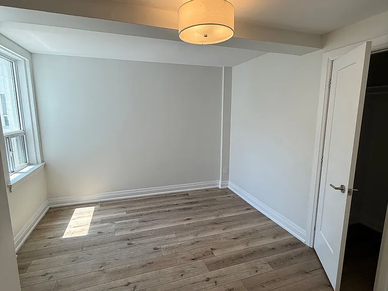 697 Eglinton Ave W #304 — Photo 3