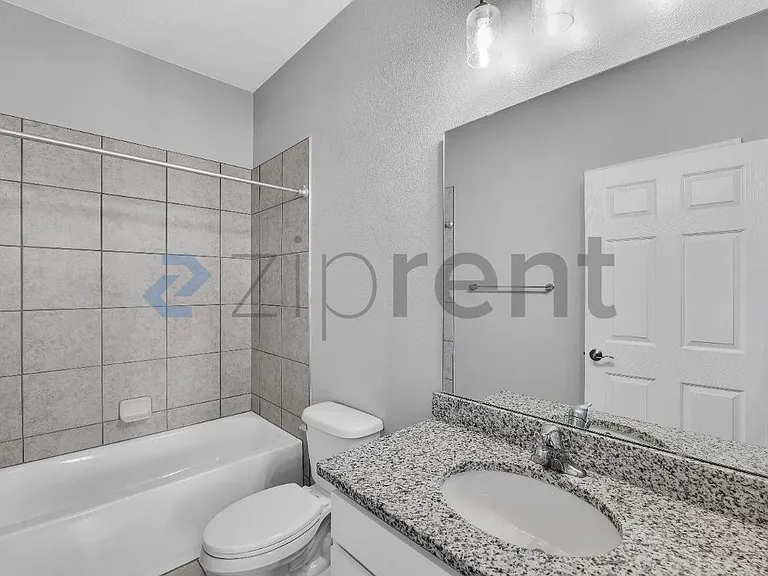 1105 Fig St — Photo 6