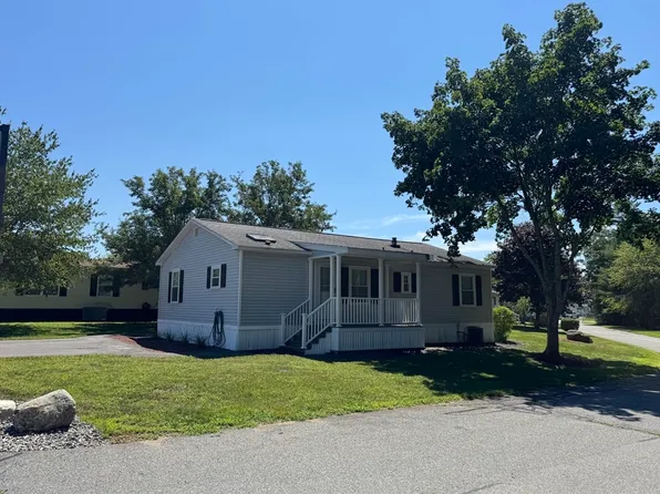 16 Puritan Rd, Taunton, MA 02780