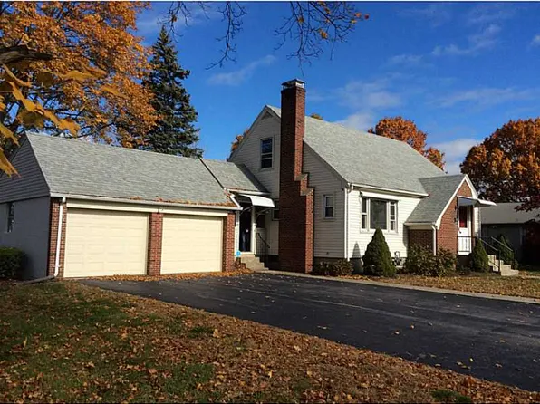 26 Irons Ave, Johnston, RI 02919