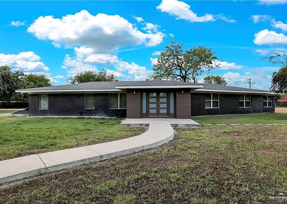 1st image of 1907 School Ln