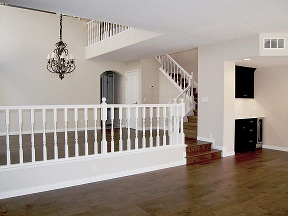 2nd image of 601 Wakefield Ct Unit 103