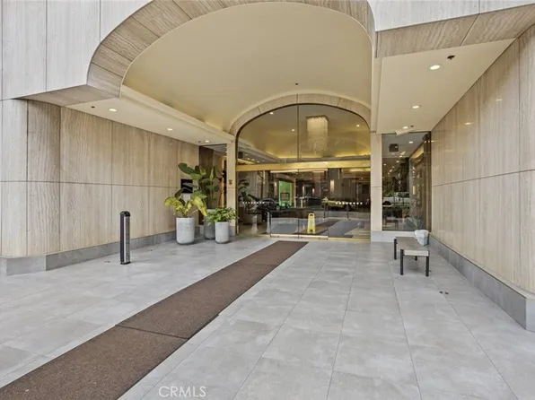 345 Pioneer Dr Unit 805, Glendale, CA 91203