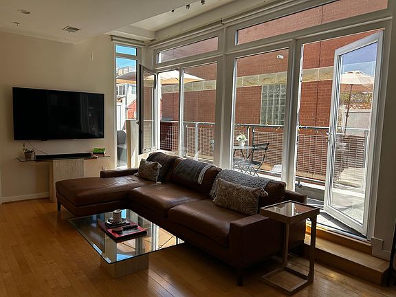 2nd image of 1466 Harvard St NW #Penthouse 3