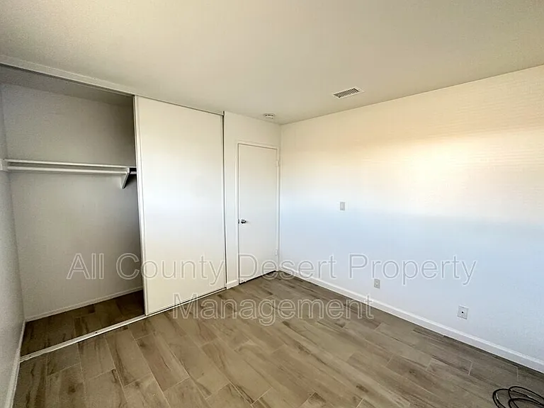 69200 Nilda Dr — Photo 14