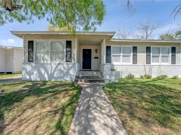 910 Wilshire Pl, Corpus Christi, TX 78411