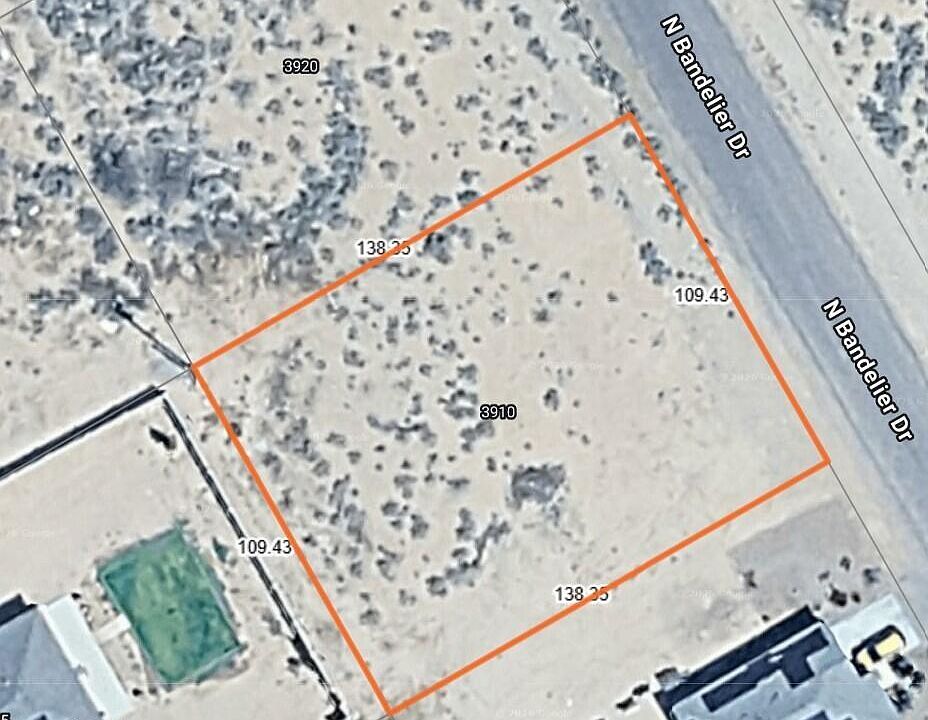 2nd image of 3910 N BANDELIER Drive #32