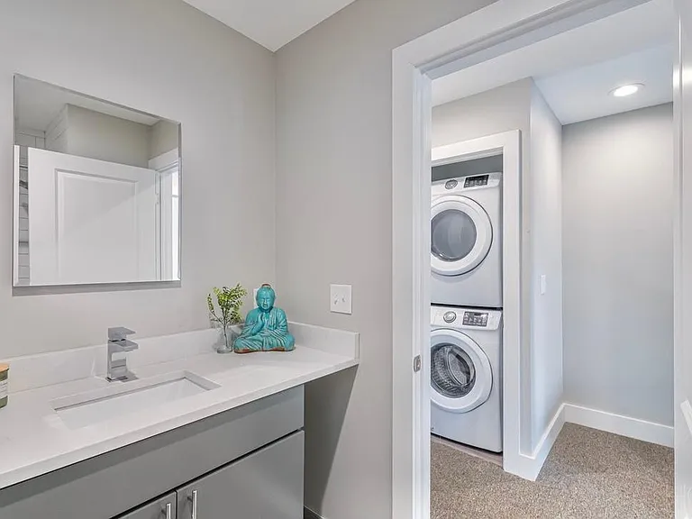 3327 McDowell Ave — Photo 11