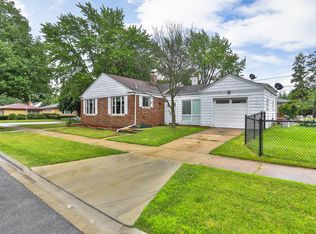 4405 Kirk St, Skokie, IL 60076