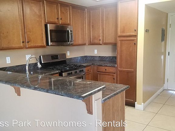 4th image of 1112 S Cypress Ave APT 43