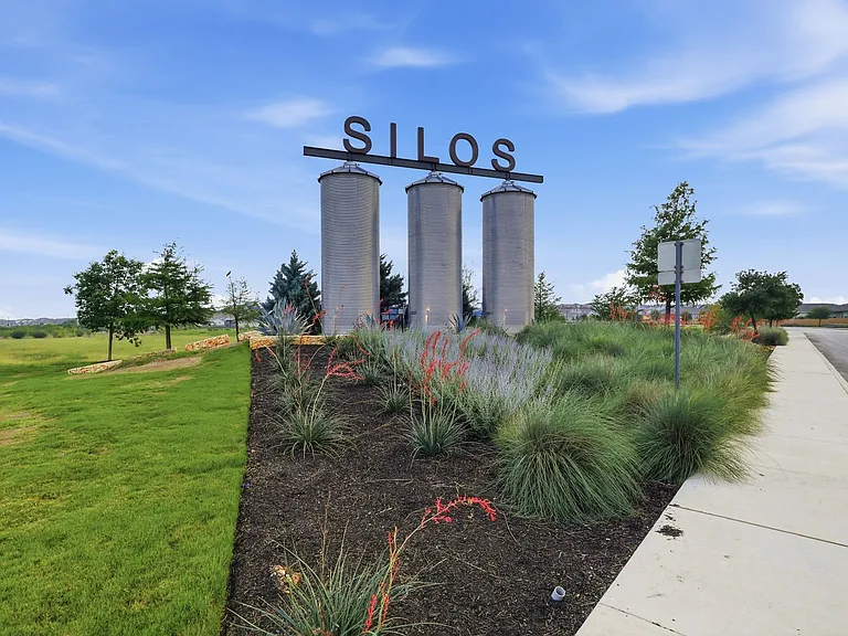 13927 Silos Mdws — Photo 26