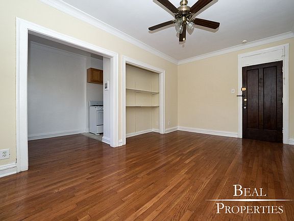 3rd image of 4641 N Paulina St #101