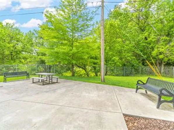 131 Nevada Ave, La Follette, TN