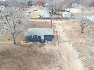 1400 NW 2nd St, Abilene, KS 67410