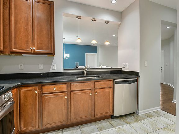 5th image of 410 Westchester Ave Unit 110