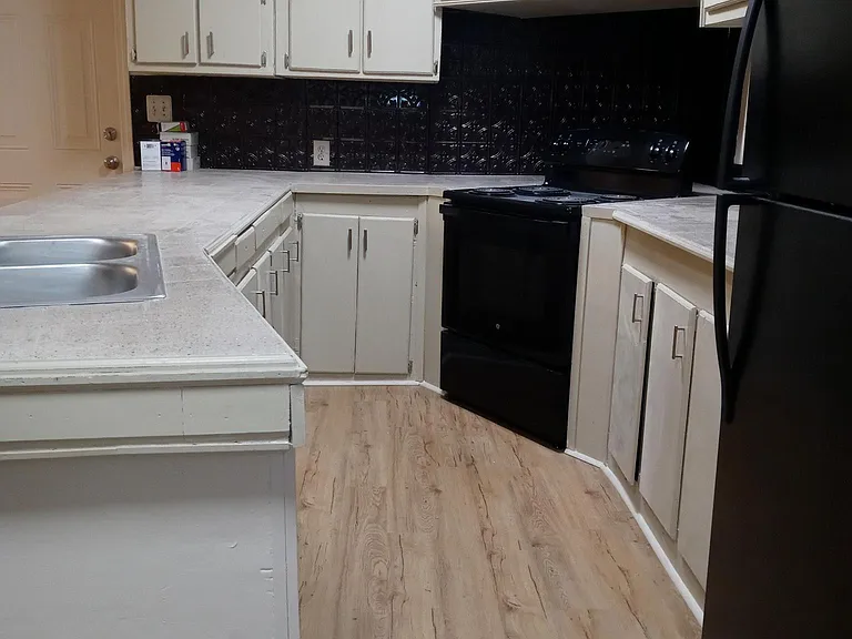 509 Lincoln St — Photo 4