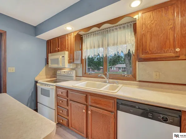 5419 Cloudburst Ln, Lincoln, NE 68521