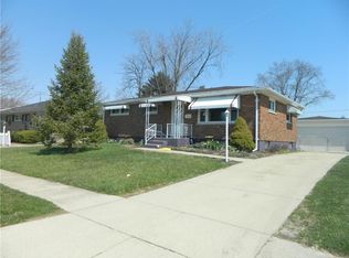 4616 Willowbrook Dr, Springfield, OH 45503