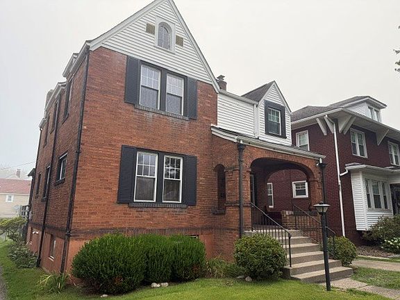 3rd image of 32 Haddale Avenue