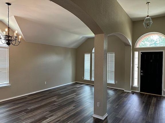 3rd image of 5400 Rockwood Dr
