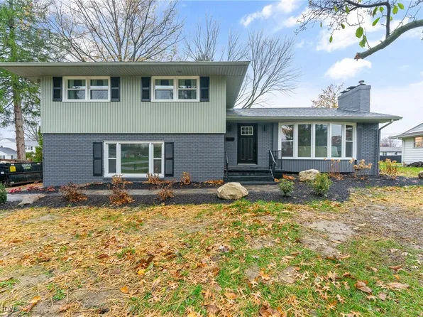 2612 Birchwood Dr, Youngstown, OH 44515