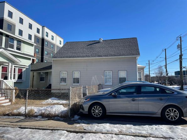 5 Mulberry Street, Nashua, NH 03060