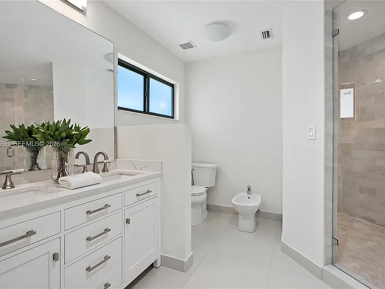 17815 SW 83rd Ct — Photo 15