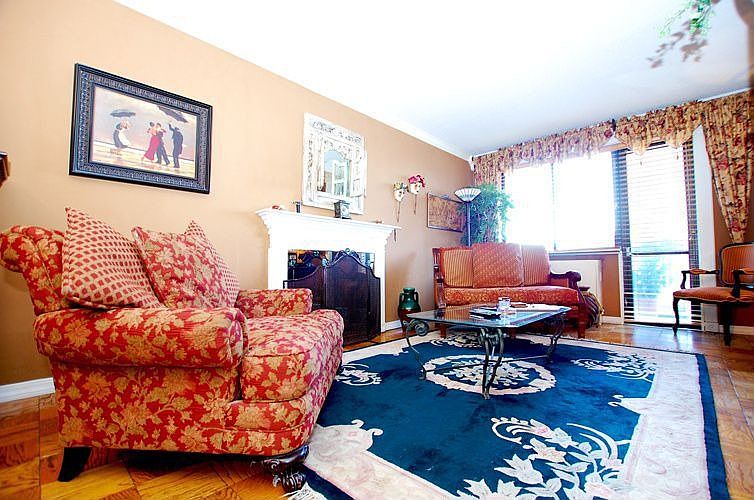 1st image of 505 Greenwich St APT 3E
