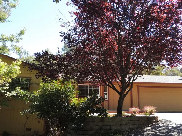 18620 Joseph Dr, Grass Valley, CA 95949