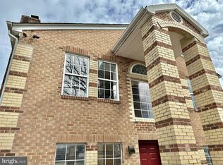 2015 S Lincoln St, Arlington, VA 22204