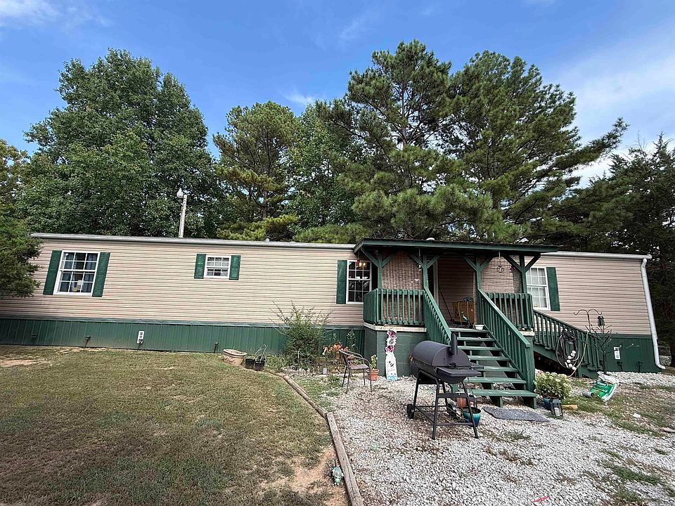 1st image of 184 Lee St